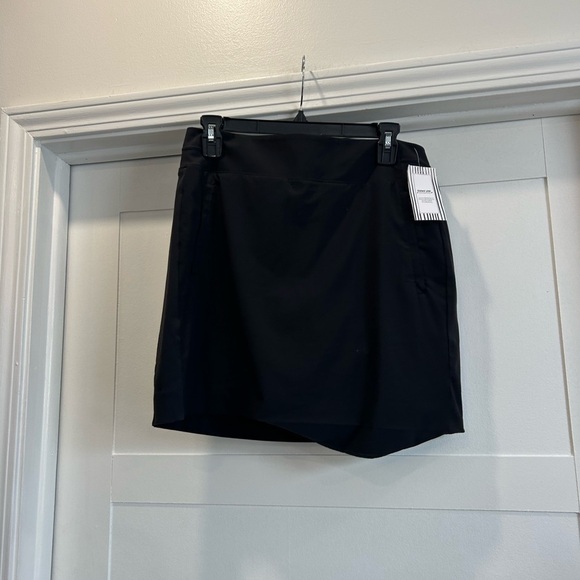 Athleta Dresses & Skirts - Athleta Black tennis or golf athletic Skirt size 10
